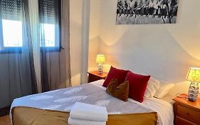 Apartments Madrid Suite Aeropuerto, Ifema
